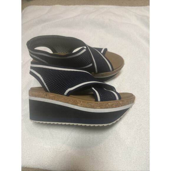 New Yellow Box Airlee Wedge Blue & White Comfort Sandal Women’s Size 7.5 M - Picture 3 of 5